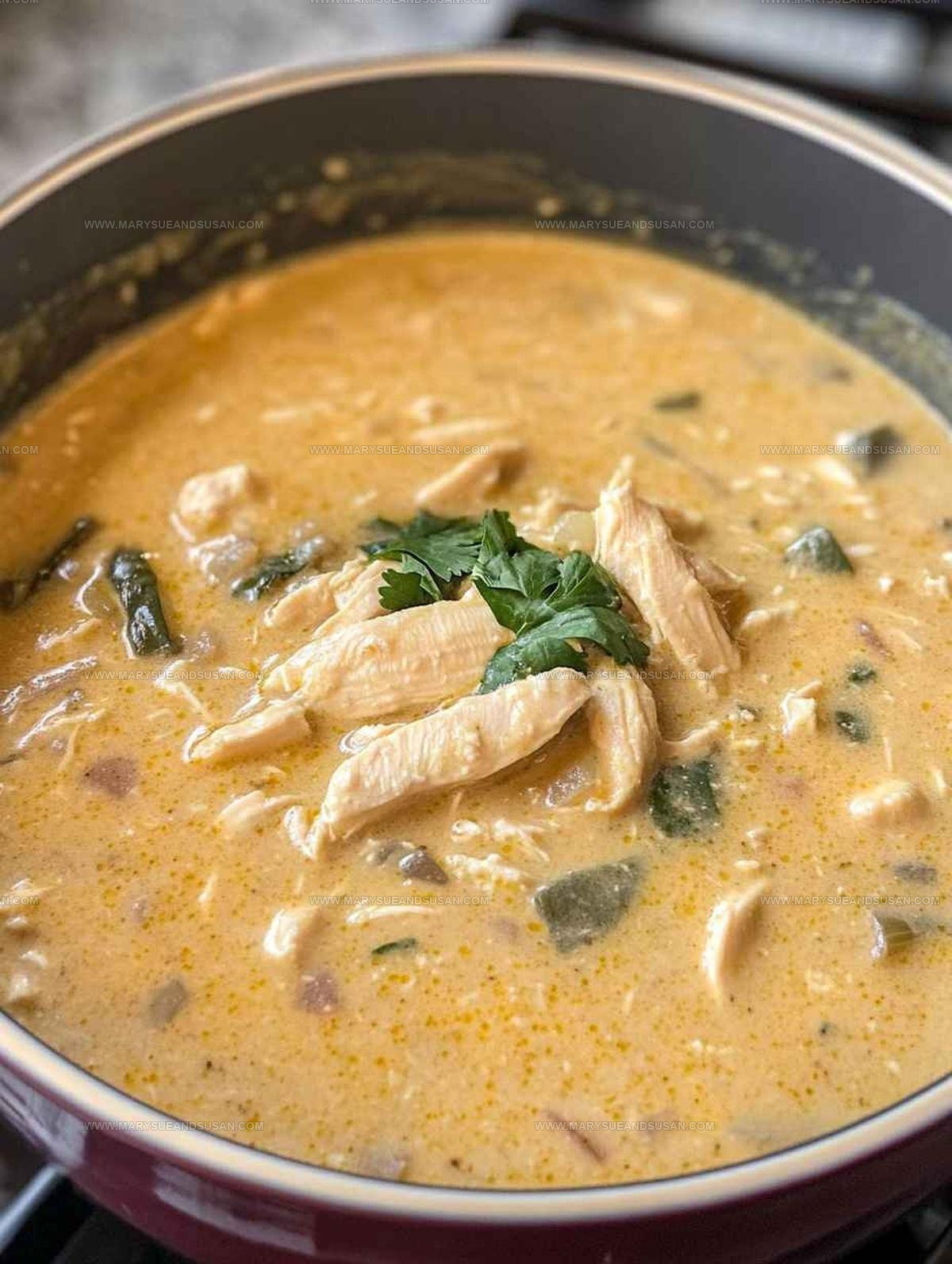 Cream-Rich White Chicken Chili Recipe