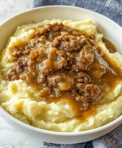 Comfort Style Ground Beef Gravy Potatoes Recipe