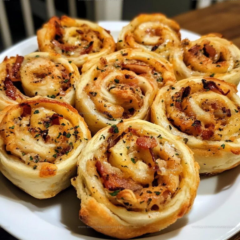Cheesy Garlic Butter Chicken Bacon Pinwheels Recipe